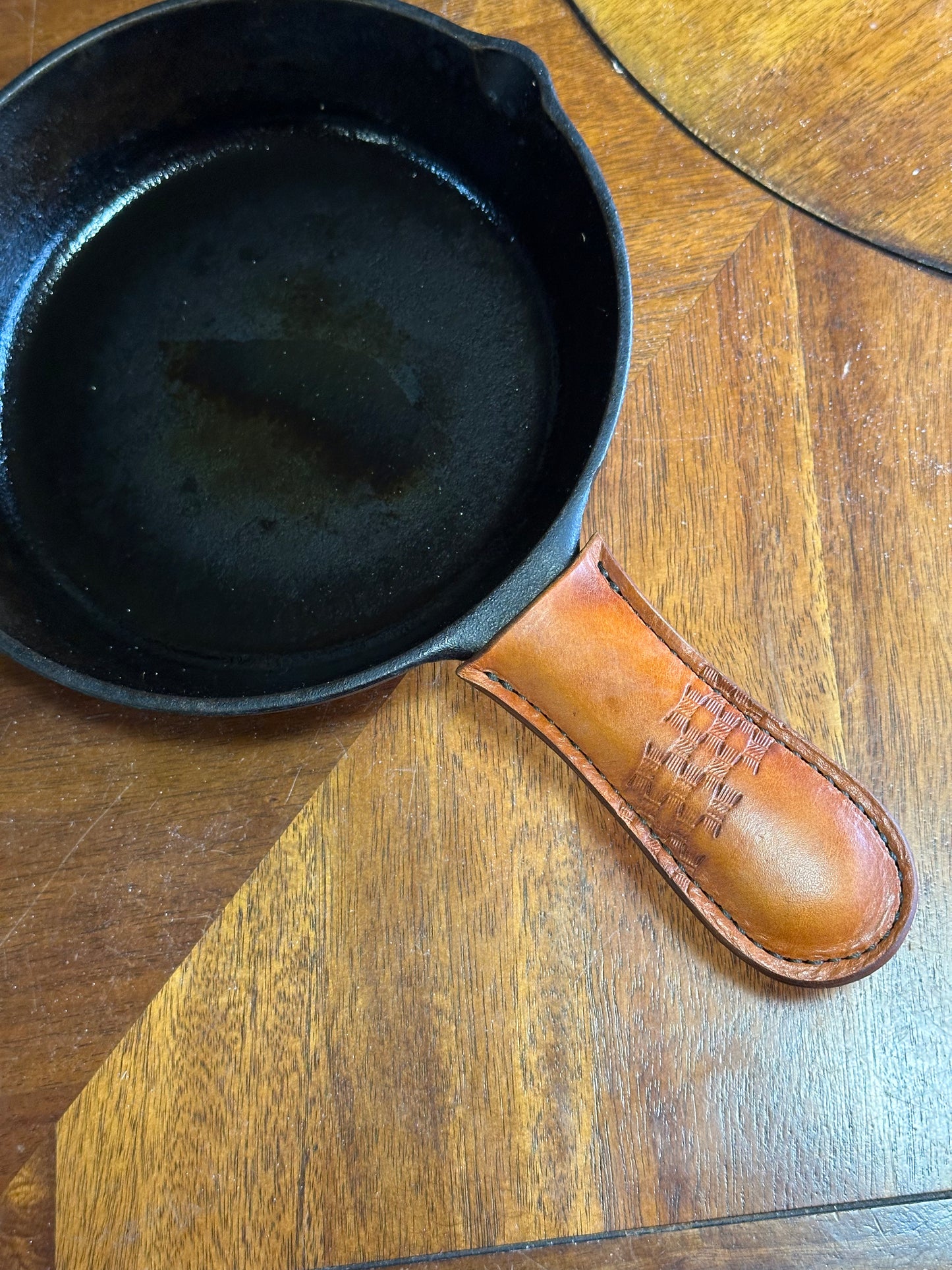 4.5” cast iron pan handle