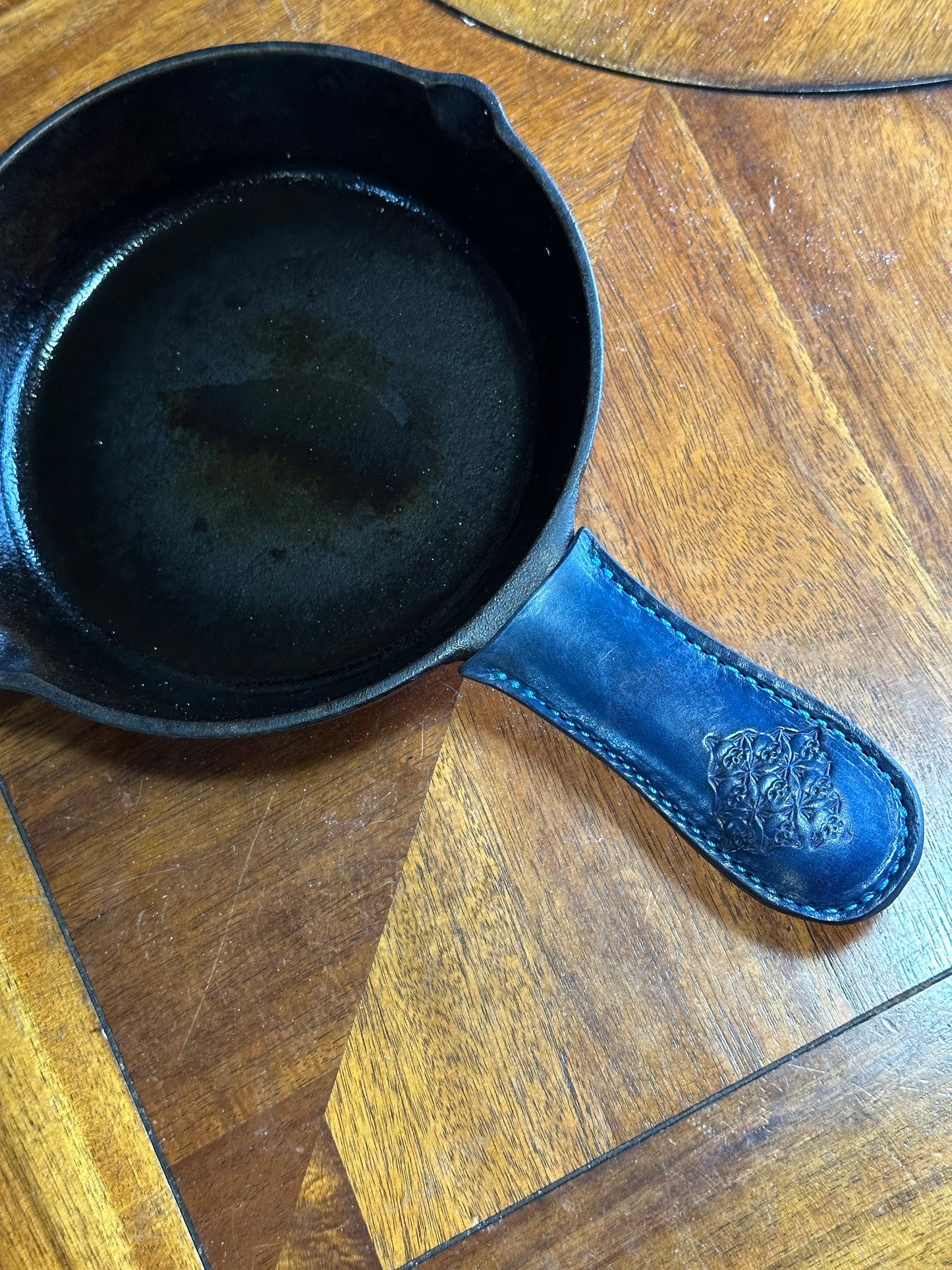 4.5” cast iron pan handle